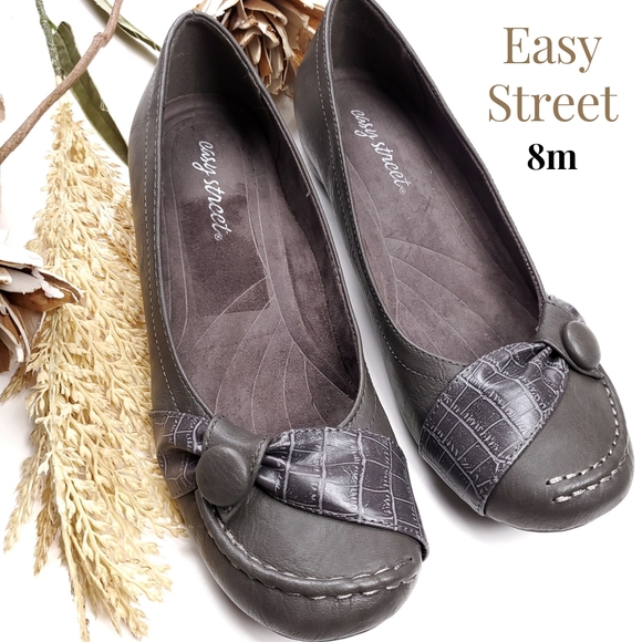 easy street Shoes - Easy Street Adorable Mary Jane Bow Flats Sz 8